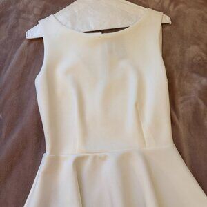 Bisou Bisou White Sleeveless Blouse